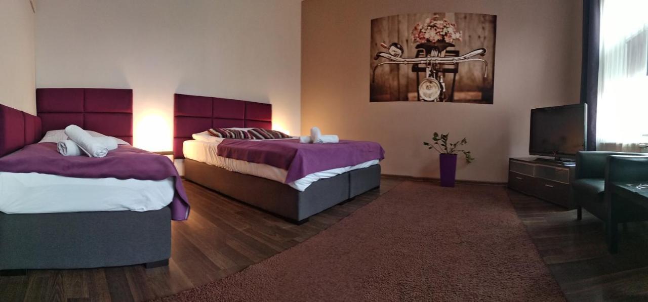 Ferienwohnung Harmonica Premium Neu Sandez Exterior foto