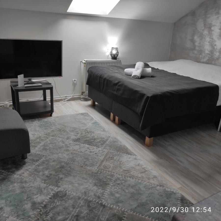 Ferienwohnung Harmonica Premium Neu Sandez Exterior foto